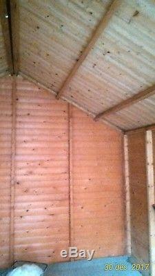 6.5 x 6.5 ft wooden summer house, chalet, garden shed, workshop