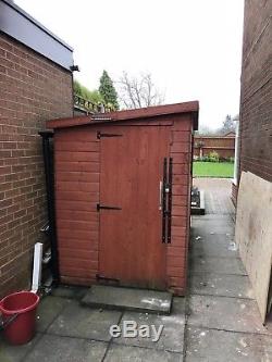 Garden Shed 10ft by 5ft. Great condition