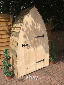 Wood / Log / Garden Shed with door